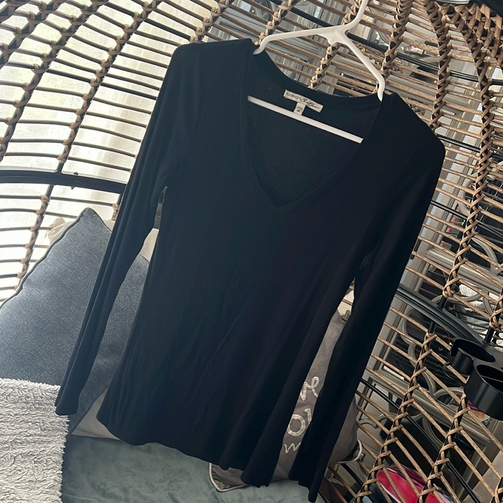 Express One Eleven, V-Neck, Long Sleeve Ribbed Top, Black, Size M